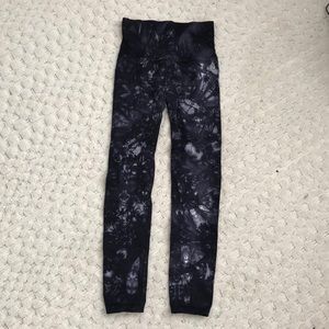 Tie dye leggings.